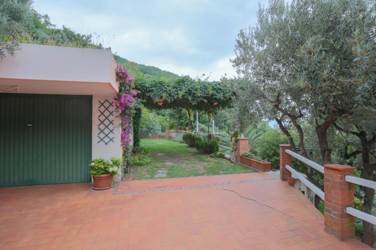 Villa Giò - Terrazza nel Blu Bergeggi Exterior foto